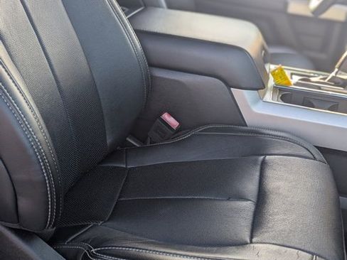 Used 2018 Ford F150 Lariat w/ Equipment Group 502A Luxury image 5