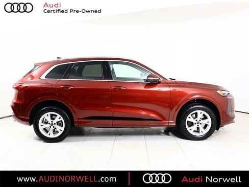 Certified 2025 Audi Q5 Premium AWD/4WD image 18