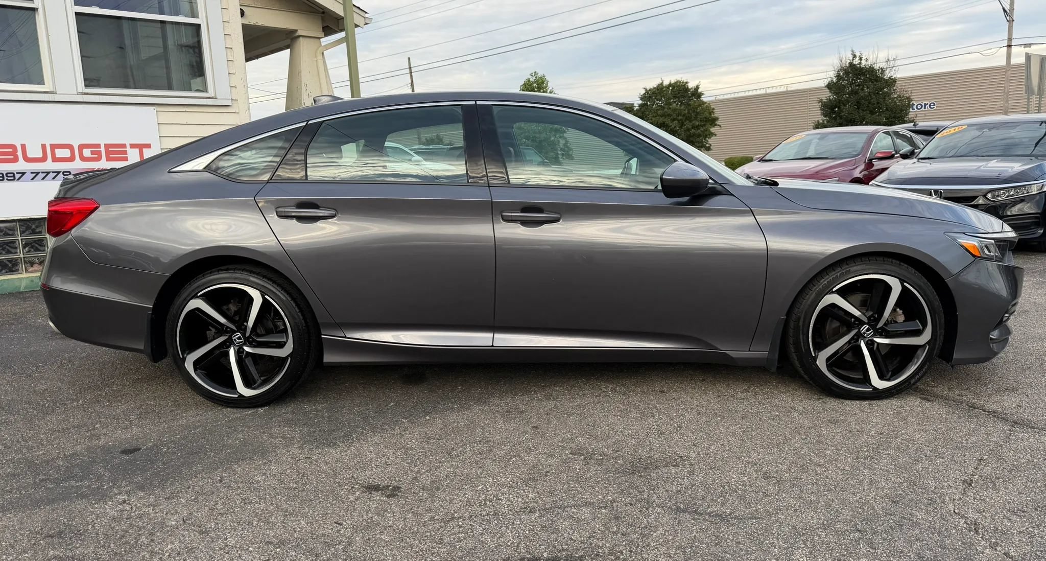 Used 2018 Honda Accord Sport image 6