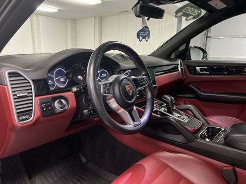 Used 2020 Porsche Cayenne AWD/4WD image 10