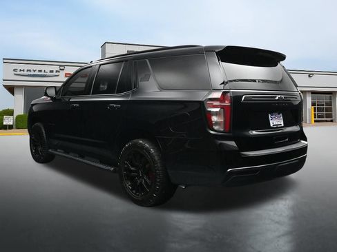 Used 2022 Chevrolet Tahoe Z71 w/ Luxury Package AWD/4WD image 3