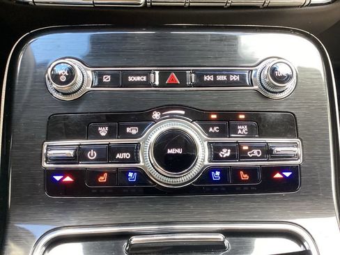 Used 2022 Lincoln Nautilus Reserve w/ Equipment Group 201A image 56