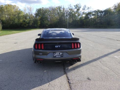 Used 2016 Ford Mustang GT image 3