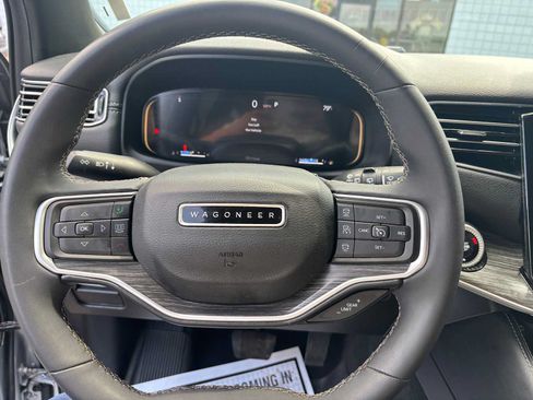 Used 2024 Jeep Wagoneer Series II AWD/4WD image 24