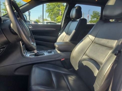Used 2021 Jeep Grand Cherokee Limited AWD/4WD image 5