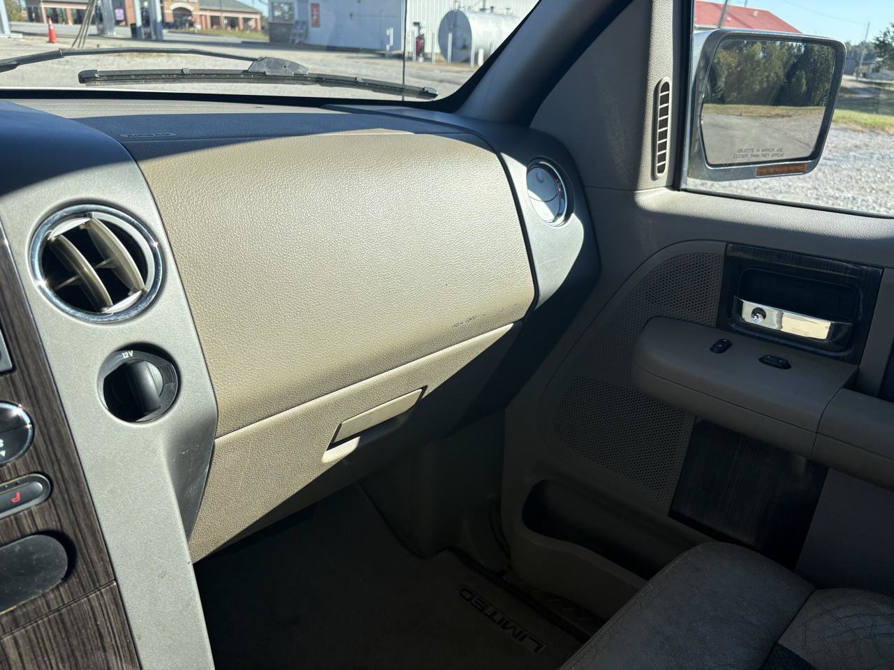 Used 2008 Ford F150 Limited AWD/4WD image 24