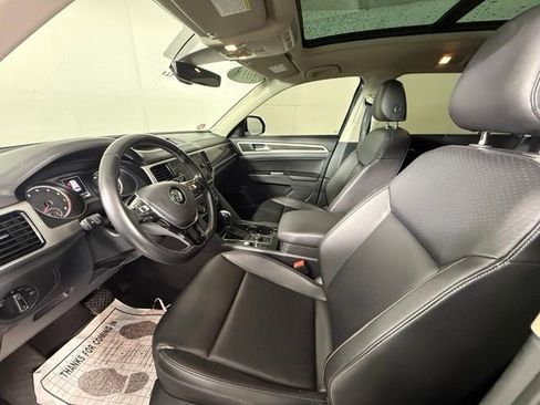 Used 2018 Volkswagen Atlas SEL AWD/4WD image 14