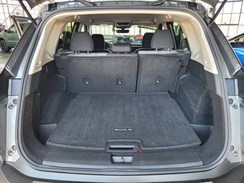 Certified 2023 Nissan Rogue SV FWD image 19