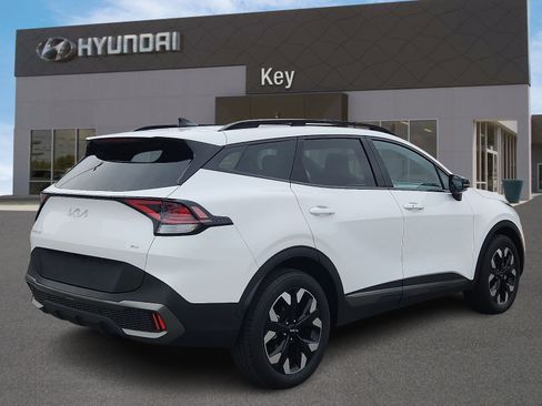 Used 2023 Kia Sportage X-Line w/ X-Line Premium Package image 4