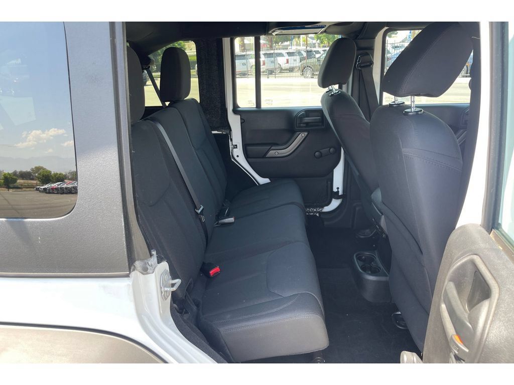Used 2016 Jeep Wrangler Unlimited Sport AWD/4WD image 19