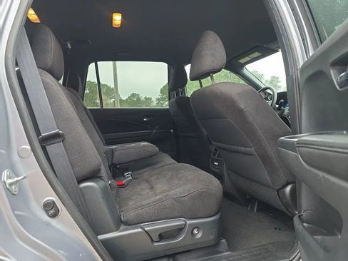 Used 2022 Honda Pilot Sport image 42