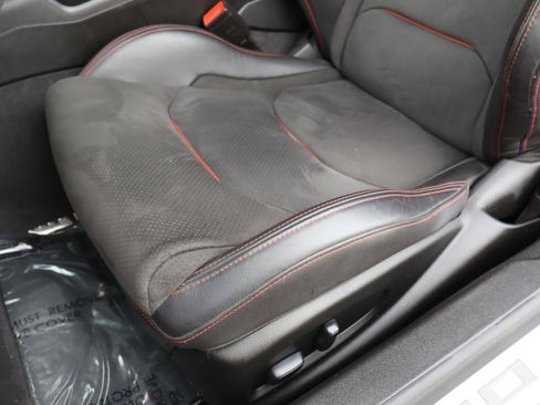 Used 2022 Chevrolet Camaro ZL1 RWD image 16