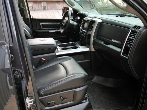 Used 2016 RAM 2500 Laramie image 39