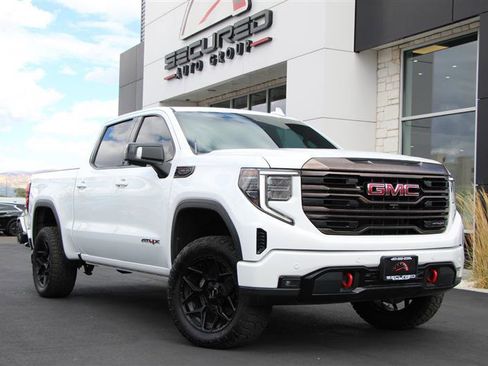 Used 2022 GMC Sierra 1500 AT4X image 1
