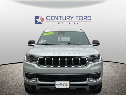 Used 2024 Jeep Wagoneer Series II w/ Flexible Seating Group AWD/4WD image 6