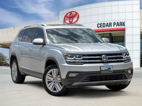 Used 2019 Volkswagen Atlas SE w/ Panoramic Sunroof Package FWD image 1