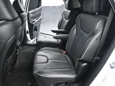 Used 2024 Hyundai Palisade Limited image 14