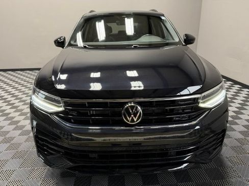 Used 2022 Volkswagen Tiguan SE R-Line AWD/4WD image 4