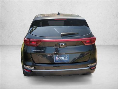 Used 2025 Kia Sportage EX FWD image 7