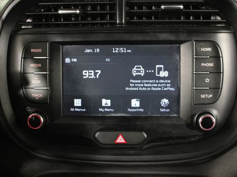 Used 2020 Kia Soul LX image 7