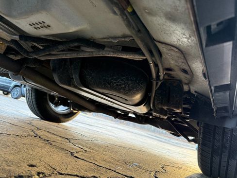 Used 2016 Ford Explorer XLT w/ Equipment Group 202A image 31