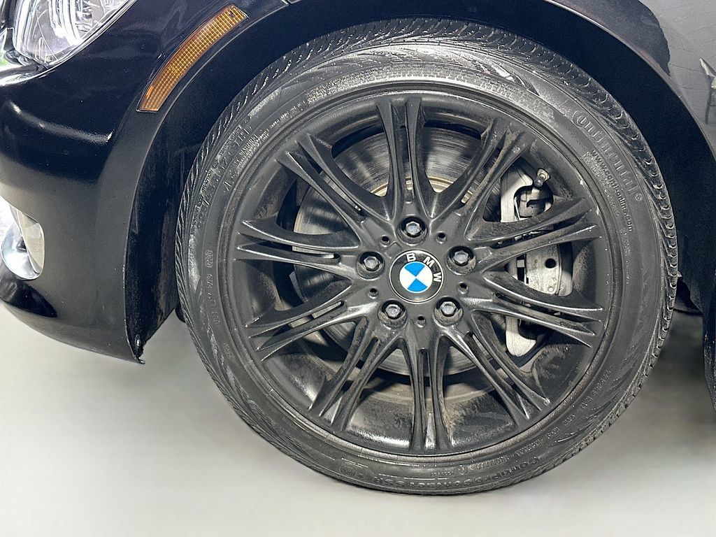 Used 2013 BMW 335i Convertible RWD image 33