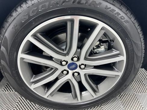 Used 2021 Ford Edge Titanium w/ Equipment Group 301A AWD/4WD image 10
