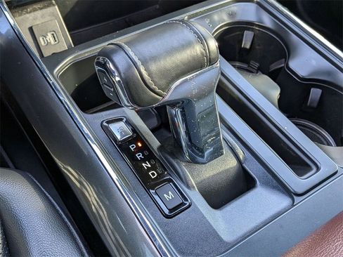 Used 2021 Ford F150 Lariat w/ Equipment Group 502A High image 17