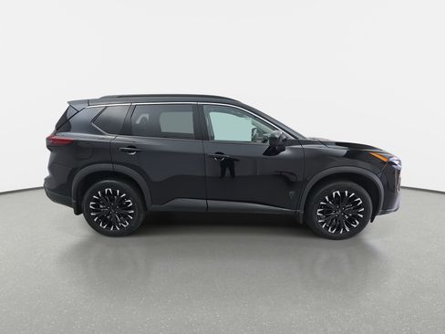 New 2026 Nissan Rogue SV image 4