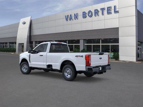 New 2026 Ford F250 XL w/ XL Driver Assist Package AWD/4WD image 4