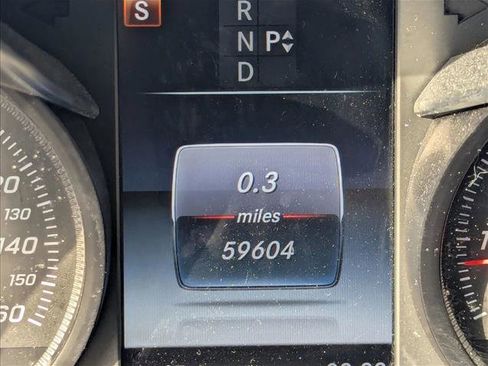 Used 2018 Mercedes-Benz GLC 300 image 4