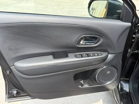 Certified 2021 Honda HR-V EX-L image 19