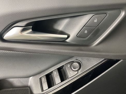 New 2026 Chevrolet Equinox LT w/ Convenience Package II image 23