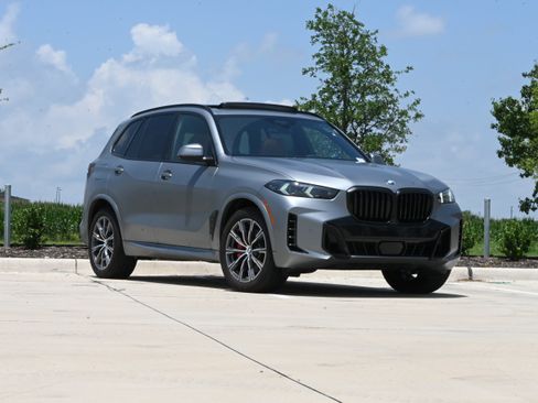 Used 2026 BMW X5 xDrive40i w/ Executive Package AWD/4WD image 2