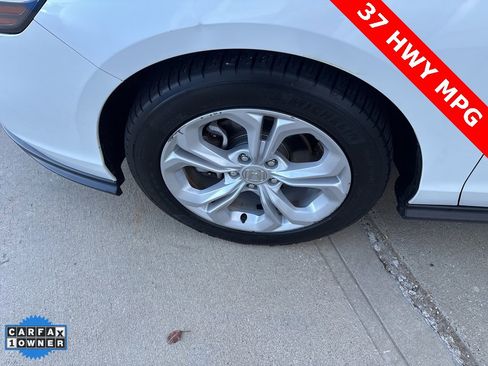 Used 2023 Honda Accord LX image 32