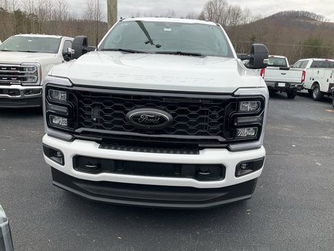New 2026 Ford F250 Lariat w/ Black Appearance Package image 2
