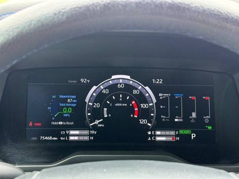 Used 2023 Toyota Tundra Platinum w/ Advanced Package AWD/4WD image 36