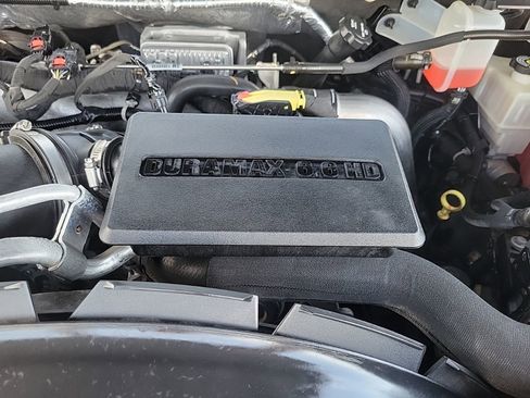 Used 2022 Chevrolet Silverado 2500 LTZ w/ LTZ Plus Package AWD/4WD image 13
