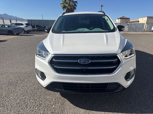 Used 2017 Ford Escape Titanium FWD image 8