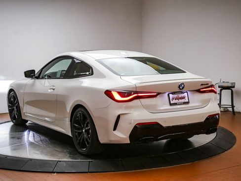 Certified 2022 BMW M440i Coupe w/ Shadowloine Package RWD image 5