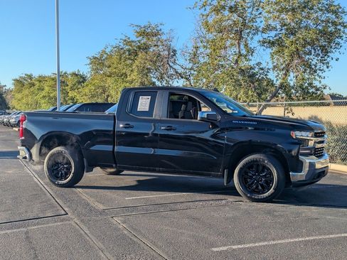 Used 2020 Chevrolet Silverado 1500 LT image 8