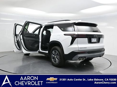 New 2026 Chevrolet Traverse LT w/ Driver Confidence Package image 53