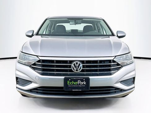 Used 2020 Volkswagen Jetta S w/ Driver Assistance Package FWD image 2