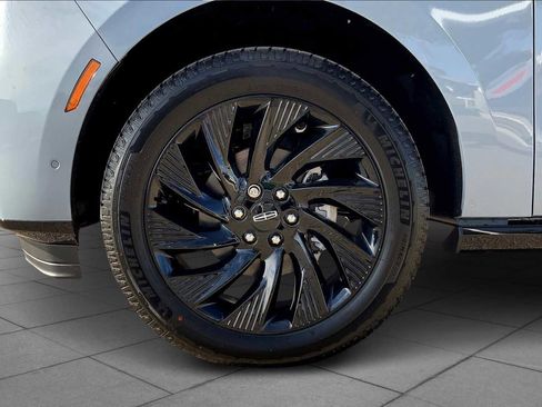 New 2025 Lincoln Navigator L Reserve w/ Jet Appearance Package image 11