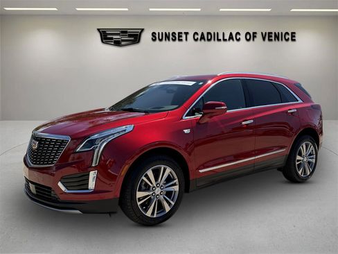 Certified 2025 Cadillac XT5 Premium Luxury w/ Technology Package image 7