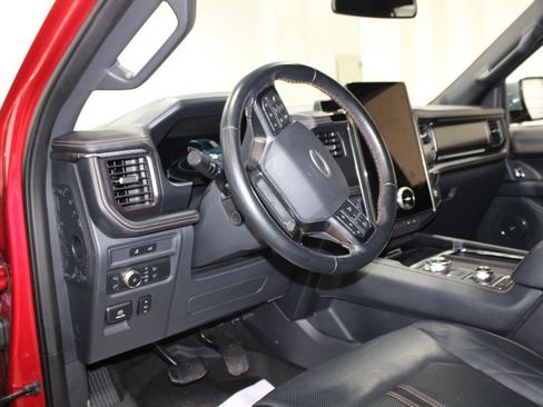 Used 2022 Ford Expedition Platinum AWD/4WD image 17
