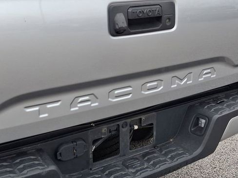 Used 2023 Toyota Tacoma SR AWD/4WD image 31