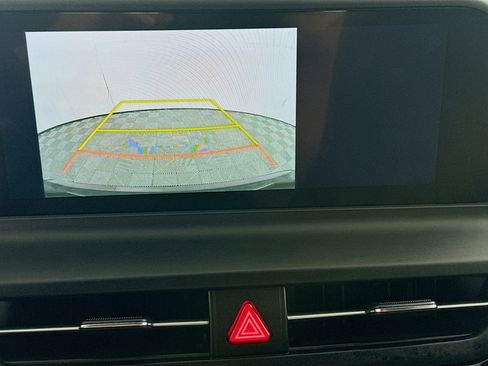 Used 2025 Kia Seltos S image 23