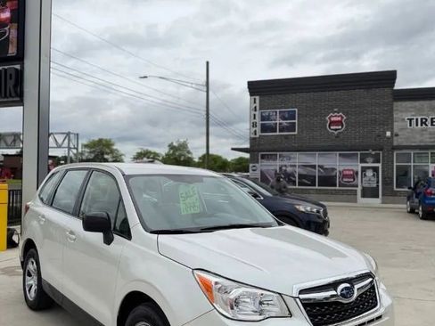 Used 2015 Subaru Forester 2.5i AWD/4WD image 1