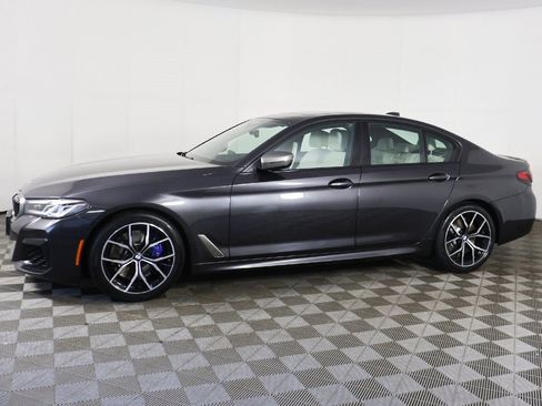 Used 2022 BMW M550i xDrive w/ Dynamic Handling Package image 22